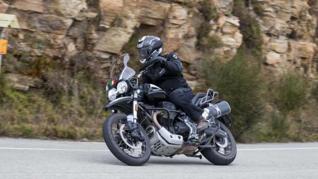 Moto Guzzi V85 TT Guardia d`Onore - Test